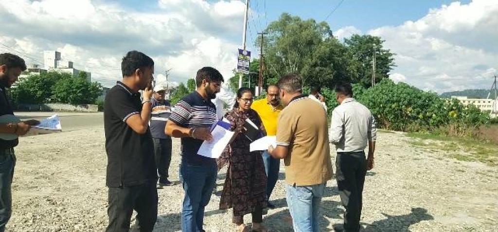 जनता बनाम प्रशासन: हरिद्वार बस अड्डा स्थानांतरण पर तीखी बहस