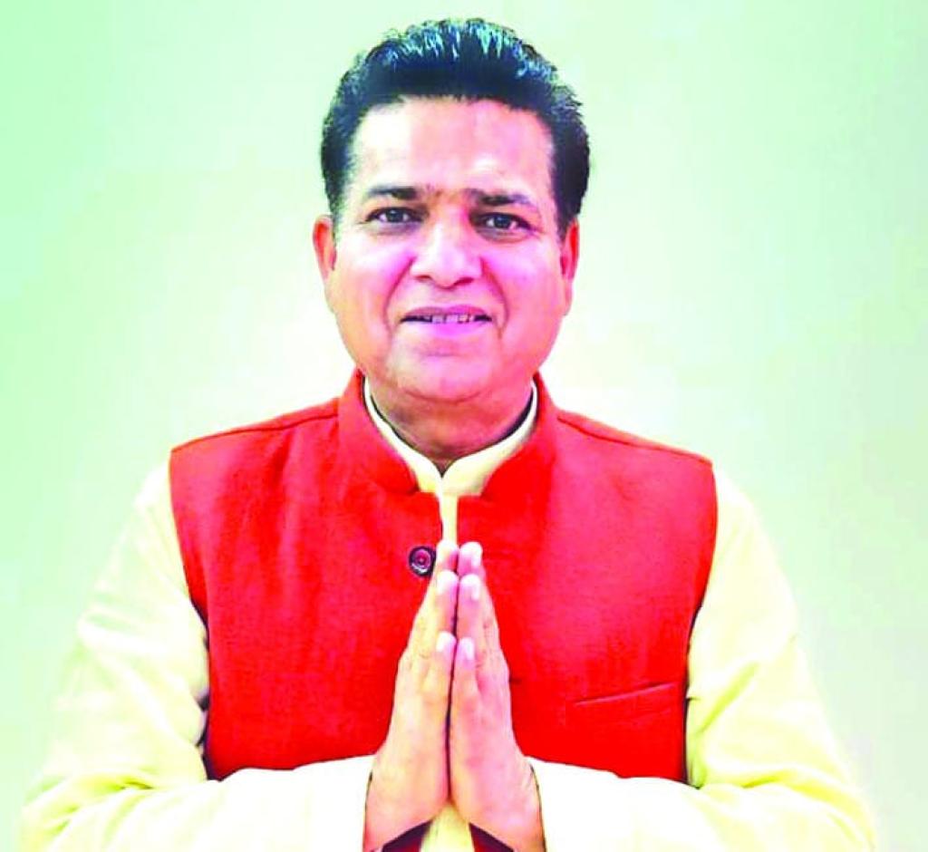 चंडीघाट से भोगपुर होते हुए बालावाली गंगा बांध पर सड़क निर्माण की संजय गुप्ता व स्वामी यतीश्वरानंद ने की सीएम से मांग